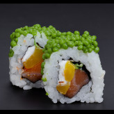 Uramaki Sake Spicy